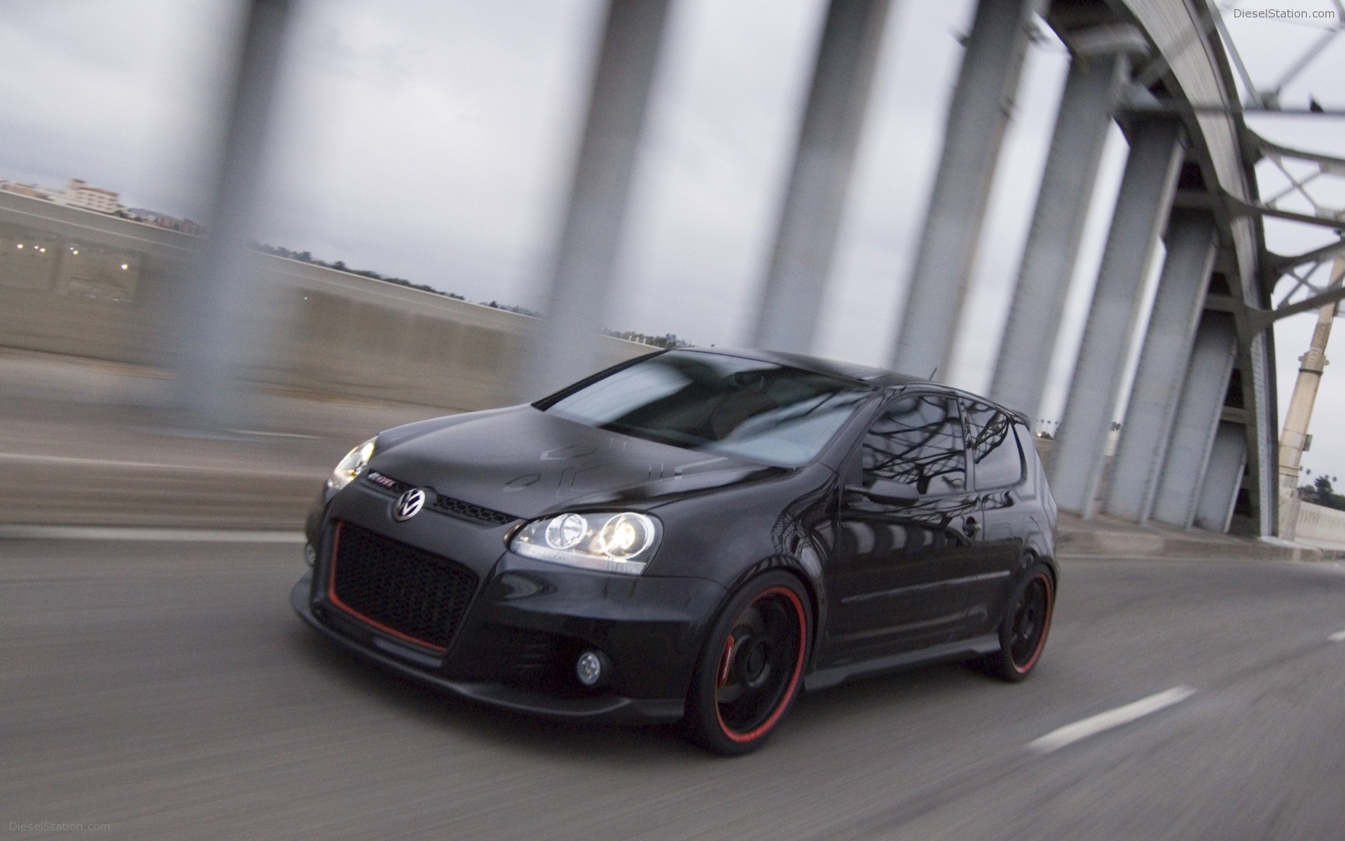 Volkswagen R-GTI (SEMA 2006)